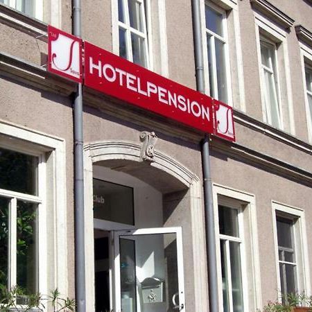 Hotelpension Savo ケムニッツ エクステリア 写真